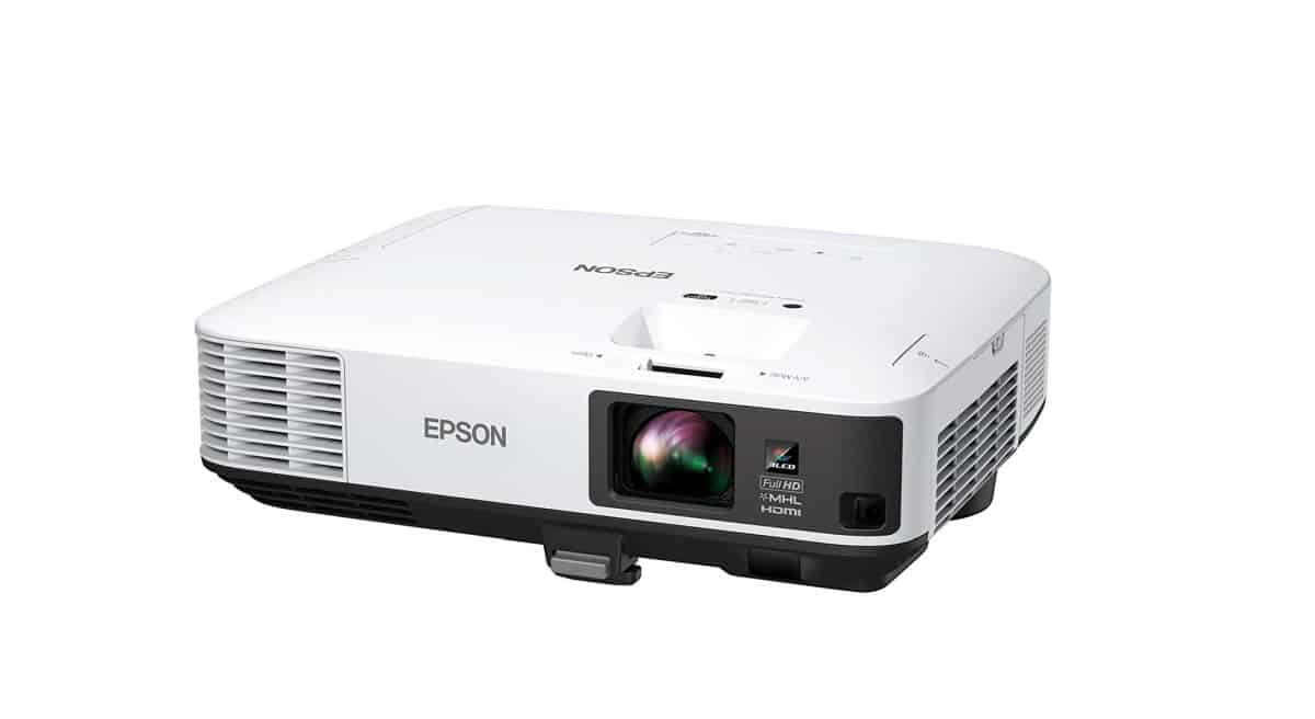 Epson HC1450 | Best Home Theater Projectors For Indoor and Outdoor TV Nights | best projector for gaming