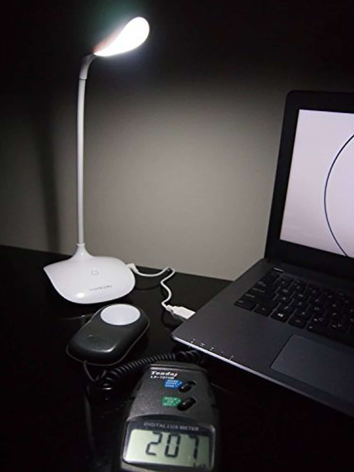Hapurs Reading Desk Lamp | Get These Tech Gadgets Via Amazon Prime