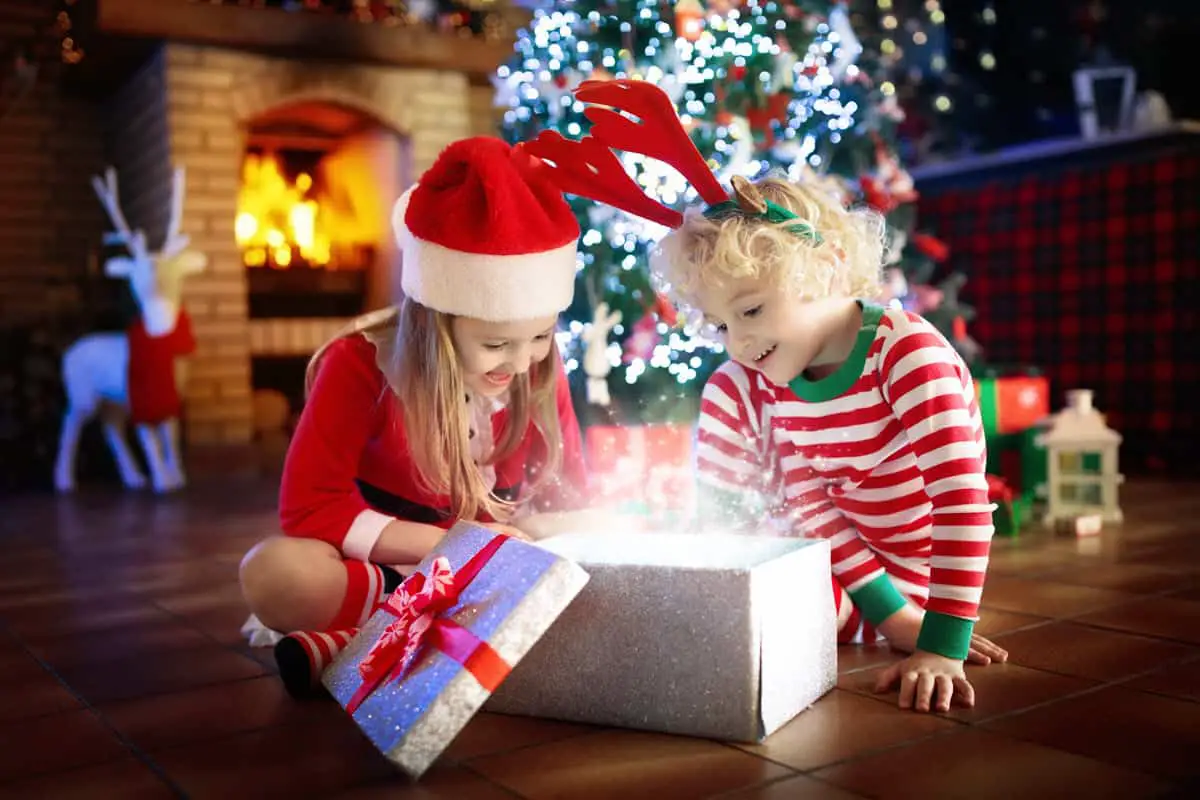 13 Cool Gifts Young Kids Wish To Receive This Christmas Noobie